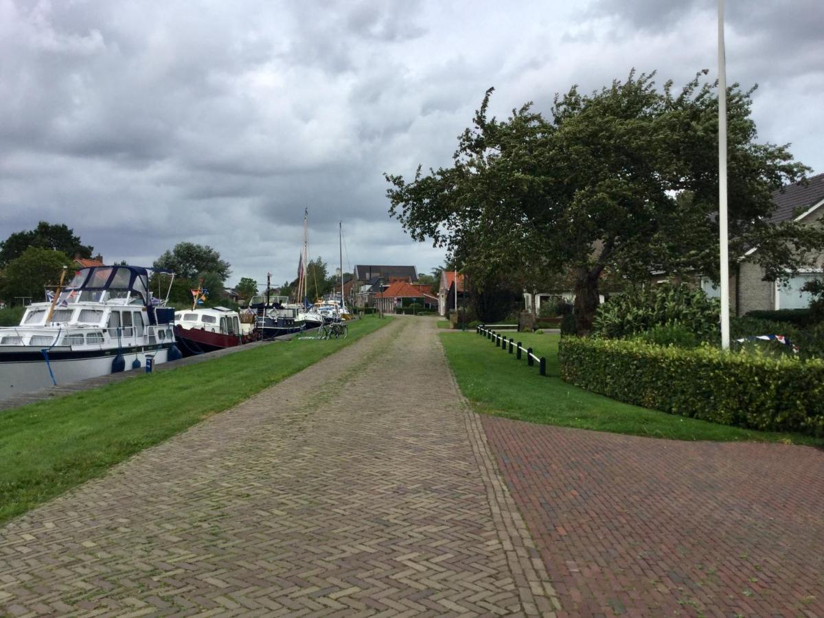 Gastenverblijf Villa Buitenplaats Wergea Contactloos Inchecken Naarderburen Exterior photo